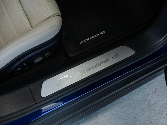 2024 Porsche Panamera 4 AWD - 22988593 - 32