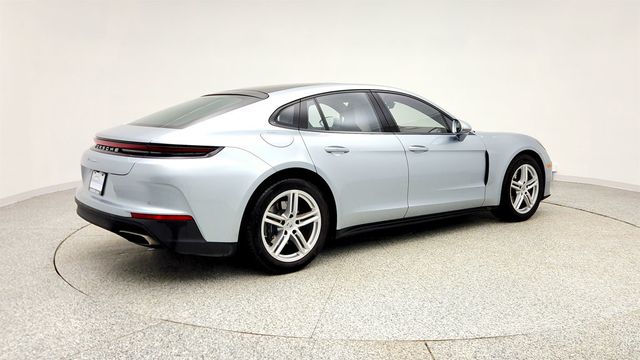 2024 Porsche Panamera RWD w/ Two-Tone Leather, InnoDrive & Passenger Display - 23002332 - 4