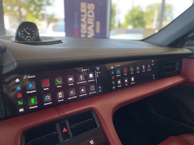 2024 Porsche Taycan 4S AWD - 23070431 - 30