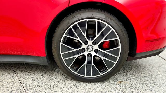 2024 Porsche Taycan 4S AWD w/ Premium Pkg & Deviated Stitching Two-Tone Leather Int. - 22936124 - 8