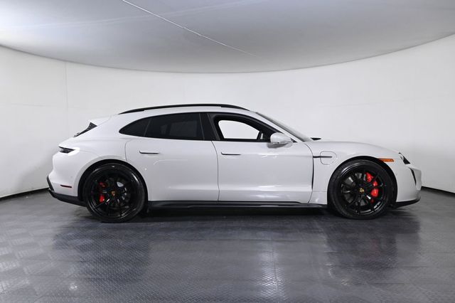 2024 Porsche Taycan GTS - 23001630 - 7