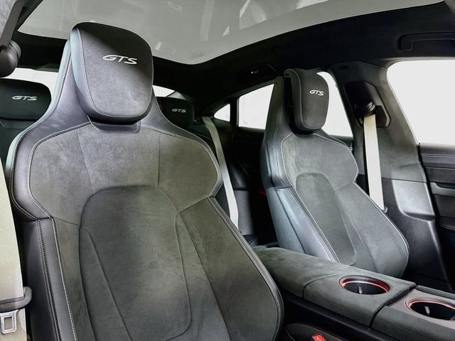 2024 Porsche Taycan GTS - 23078233 - 17