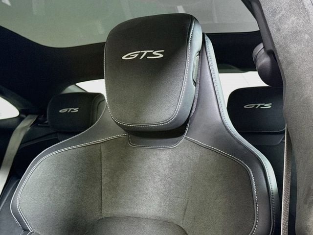 2024 Porsche Taycan GTS - 23078233 - 22
