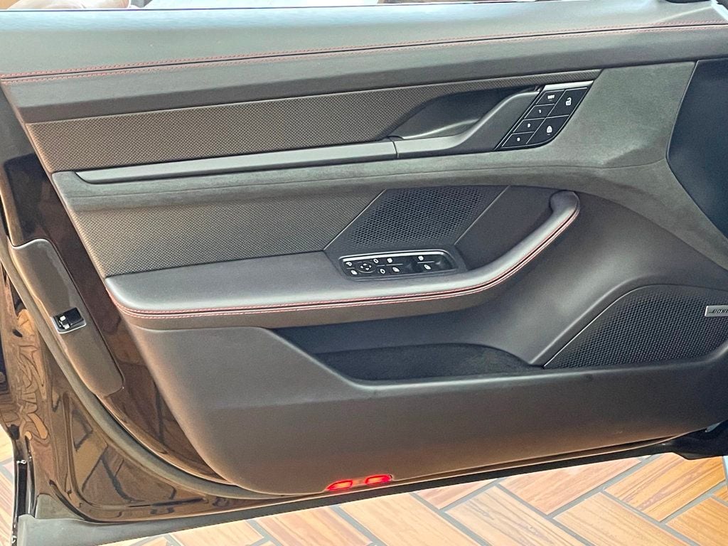 2024 Porsche Taycan GTS AWD - 22968179 - 13