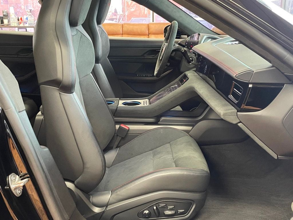 2024 Porsche Taycan GTS AWD - 22968179 - 23
