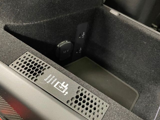 2024 Porsche Taycan GTS AWD - 22968179 - 37