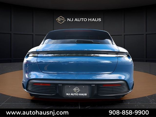 2024 Porsche Taycan GTS Sport Turismo AWD - 22991581 - 9