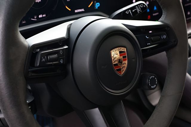 2024 Porsche Taycan GTS Sport Turismo AWD - 22991581 - 38