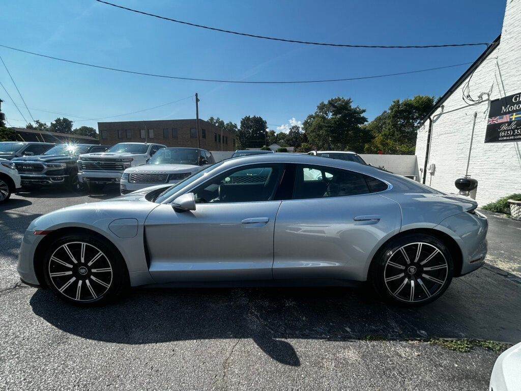 2024 Porsche Taycan photo 2