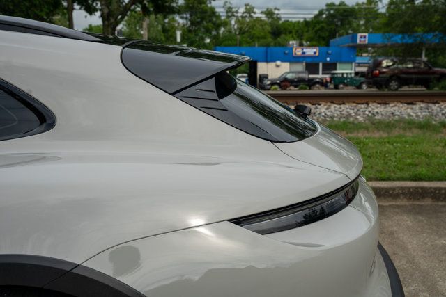 2024 Porsche Taycan MSRP$143870/4S-CrossTurismo/PremiumPkg/TechnologyPkg/NAV - 23027433 - 9