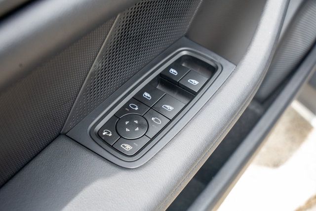 2024 Porsche Taycan MSRP$143870/4S-CrossTurismo/PremiumPkg/TechnologyPkg/NAV - 23027433 - 37