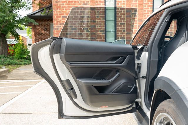 2024 Porsche Taycan MSRP$143870/4S-CrossTurismo/PremiumPkg/TechnologyPkg/NAV - 23027433 - 48