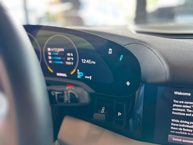 2024 Porsche Taycan RWD - 22870638 - 25