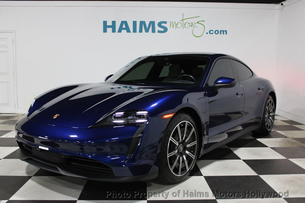 2024 Porsche Taycan photo 2