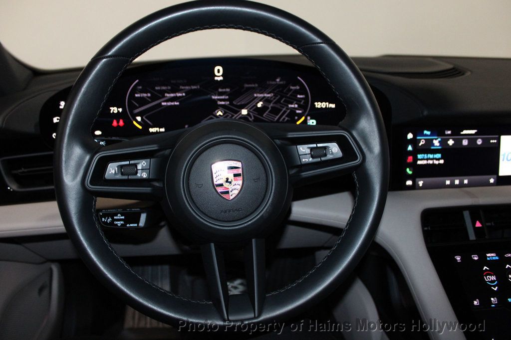 2024 Porsche Taycan photo 21