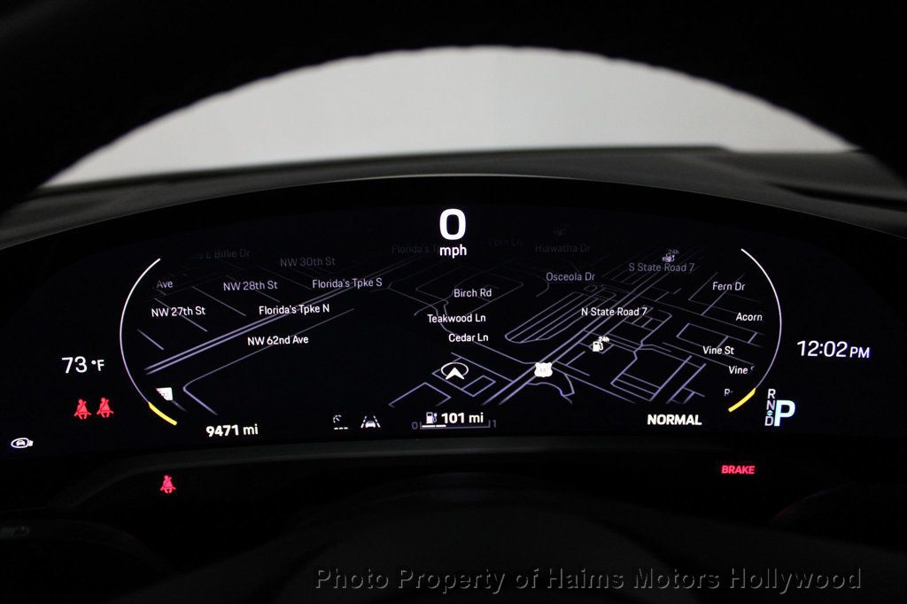 2024 Porsche Taycan photo 22