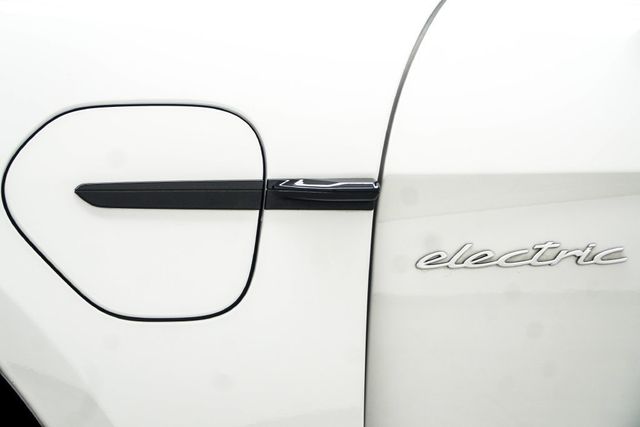 2024 Porsche Taycan RWD - 23075634 - 7
