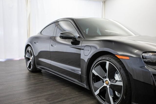 2024 Porsche Taycan Turbo AWD - 23003322 - 33
