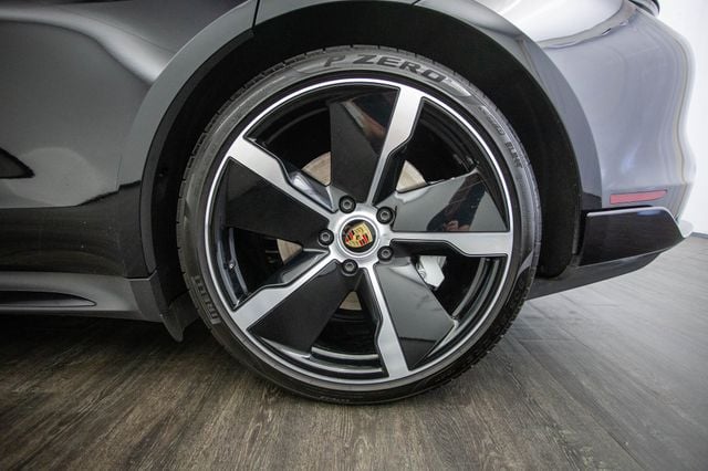 2024 Porsche Taycan Turbo AWD - 23003322 - 44