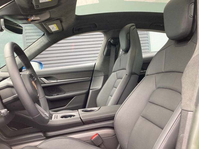 2024 Porsche Taycan Turbo S AWD - 22099861 - 4