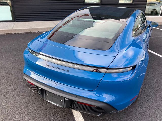 2024 Porsche Taycan Turbo S AWD - 22099861 - 7