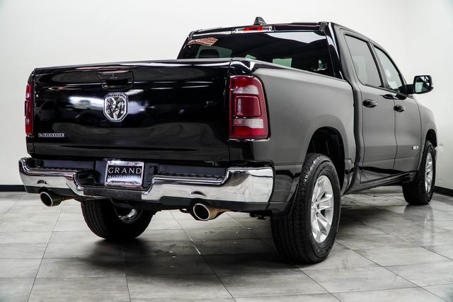 2024 Ram 1500 Laramie 4x2 Crew Cab 5'7" Box - 22912957 - 11
