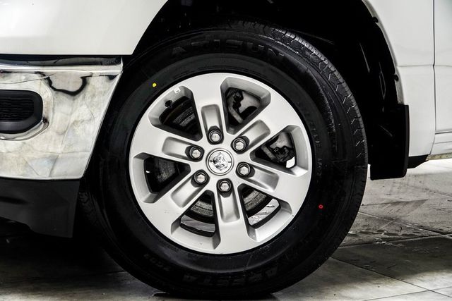 2024 Ram 1500 Laramie 4x2 Crew Cab 5'7" Box - 22912949 - 2