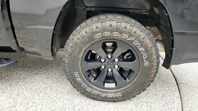 2024 Ram 1500 Laramie 4x4 Crew Cab 5'7'' Box Night Edition w/ Level B Group - 23017623 - 8