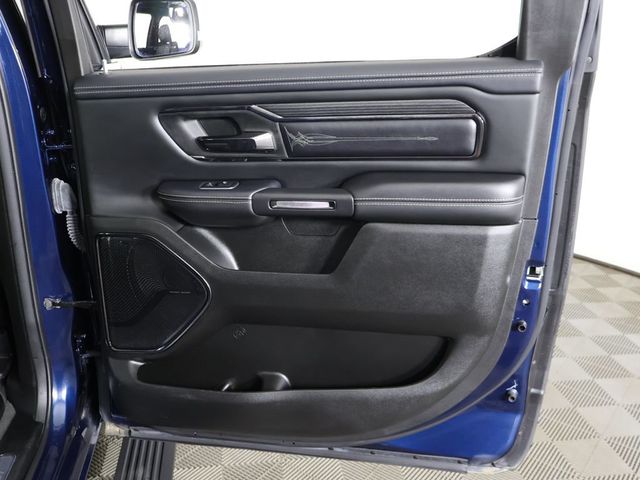 2024 Ram 1500 Limited 4x4 Crew Cab 5'7" Box - 23053477 - 31