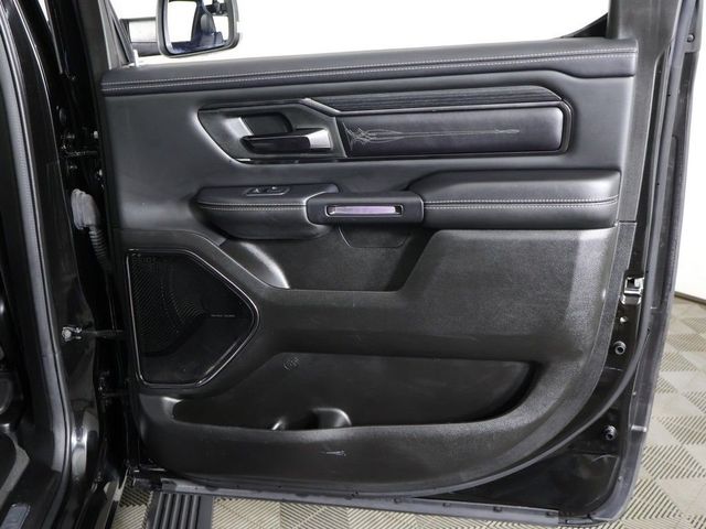 2024 Ram 1500 Limited 4x4 Crew Cab 5'7" Box - 23079793 - 32