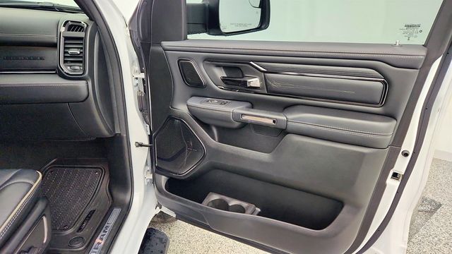 2024 Ram 1500 Limited 4x4 Crew Cab 5'7'' Box Night Edition w/ RamBox Cargo - 22998262 - 23