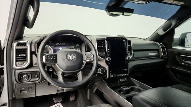 2024 Ram 1500 Lone Star 4x4 Crew Cab 5'7'' Box Night Edition with eTorque V8 - 22944184 - 11