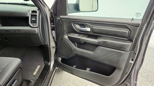 2024 Ram 1500 Tradesman 4x4 Crew Cab 5'7'' Box Night Edition w/ Trailer Tow - 23014377 - 22