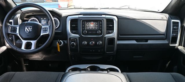 2024 Ram 1500 Classic Crew Cab Warlock Package - 23059346 - 11
