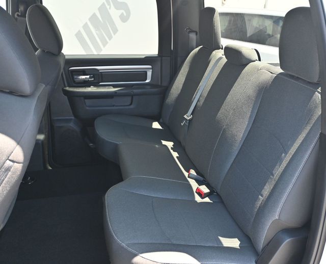 2024 Ram 1500 Classic Crew Cab Warlock Package - 23059346 - 17
