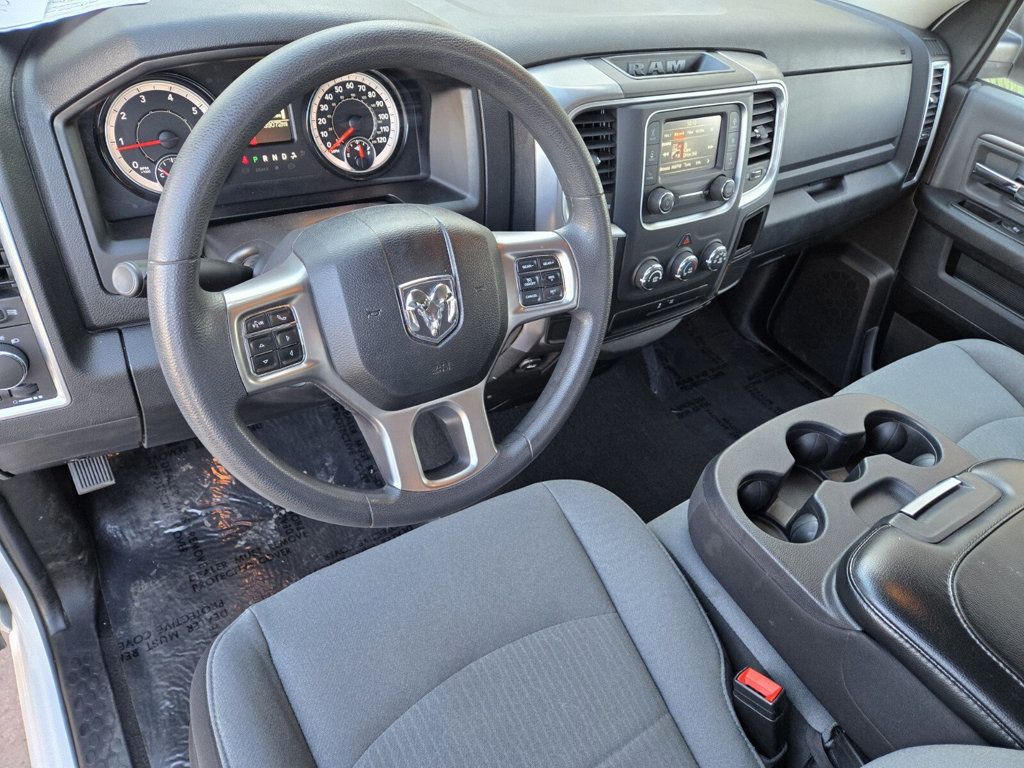 2024 Ram 1500 Classic SLT 4x2 Quad Cab 6'4" Box - 22976976 - 7