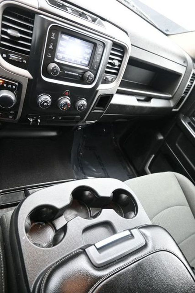 2024 Ram 1500 Classic Tradesman 4x4 Crew Cab 6'4" Box - 22974180 - 22