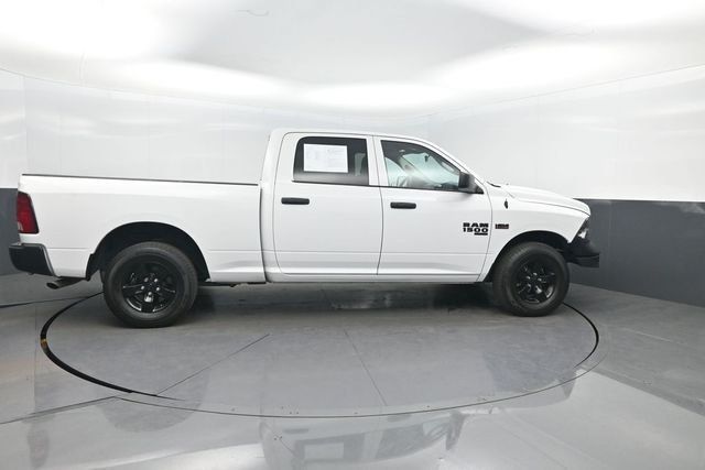 2024 Ram 1500 Classic Tradesman 4x4 Crew Cab 6'4" Box - 22974180 - 33