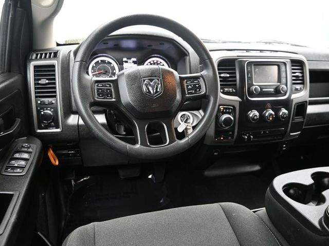 2024 Ram 1500 Classic Tradesman 4x4 Crew Cab 6'4" Box - 23037320 - 17