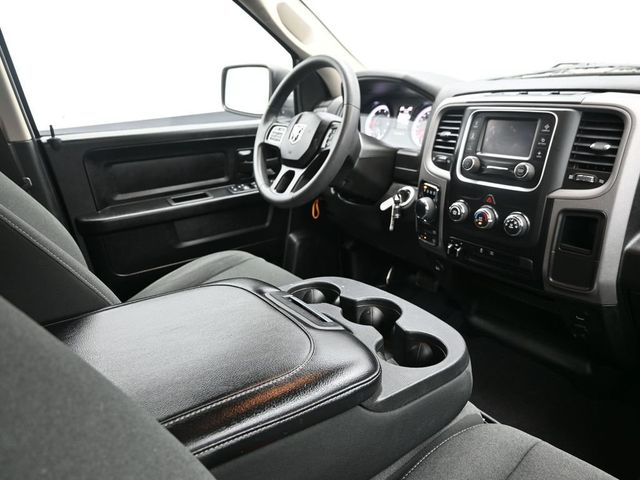 2024 Ram 1500 Classic Tradesman 4x4 Crew Cab 6'4" Box - 23037320 - 18