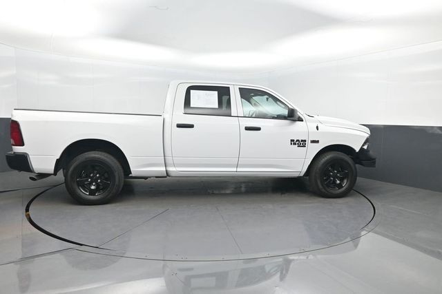 2024 Ram 1500 Classic Tradesman 4x4 Crew Cab 6'4" Box - 23037320 - 33