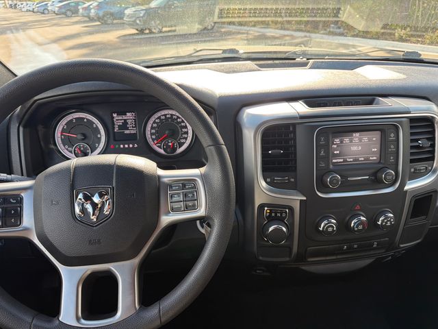 2024 Ram 1500 Classic Warlock 4x2 Crew Cab 5'7" Box - 22988027 - 5