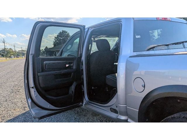 2024 Ram 1500 Classic Warlock 4x4 Crew Cab 5'7" Box - 22919509 - 9