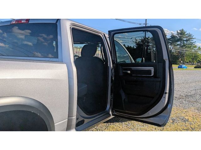 2024 Ram 1500 Classic Warlock 4x4 Crew Cab 5'7" Box - 22919509 - 11