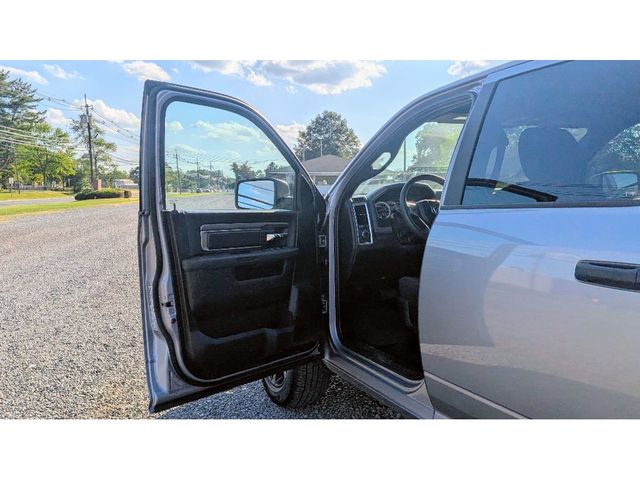 2024 Ram 1500 Classic Warlock 4x4 Crew Cab 5'7" Box - 22919509 - 8