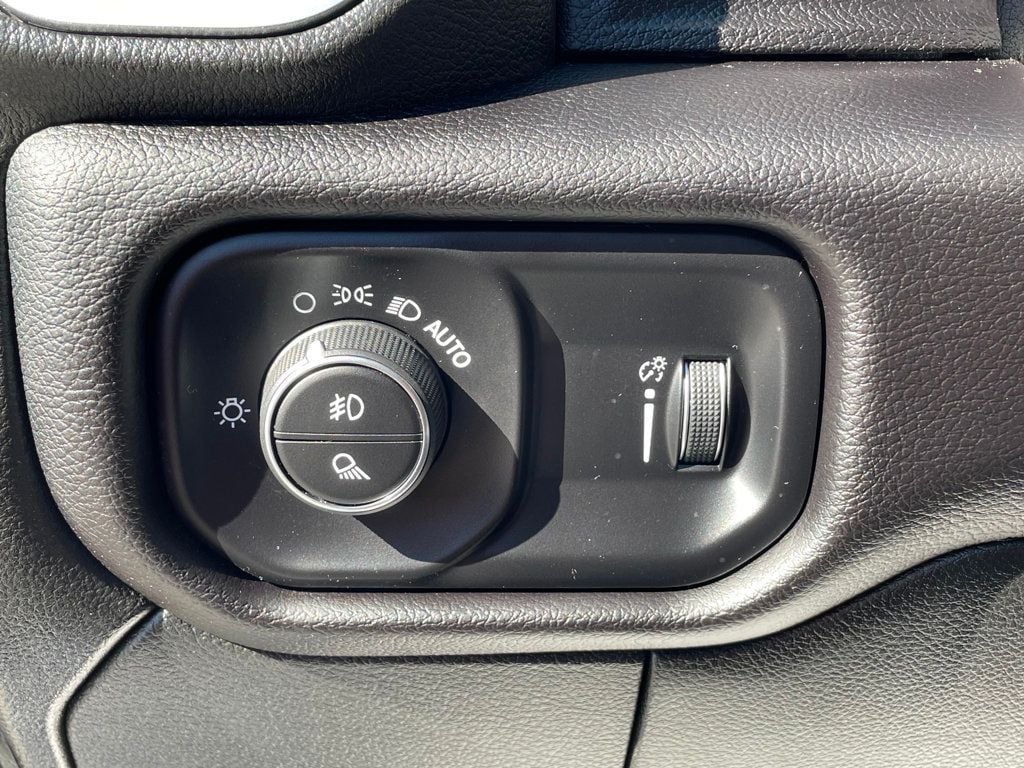 2024 Ram 2500 Big Horn 4x4 Crew Cab 6'4" Box - 22928971 - 18