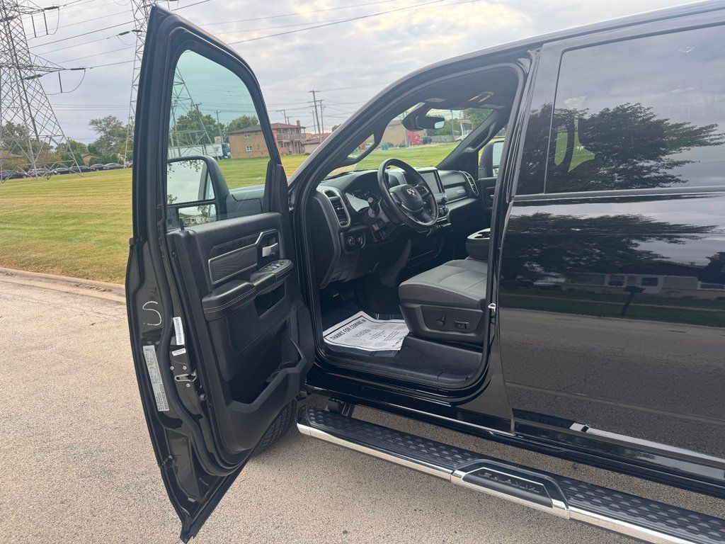 2024 Ram 2500 Big Horn 4x4 Crew Cab 6'4" Box - 22928972 - 10