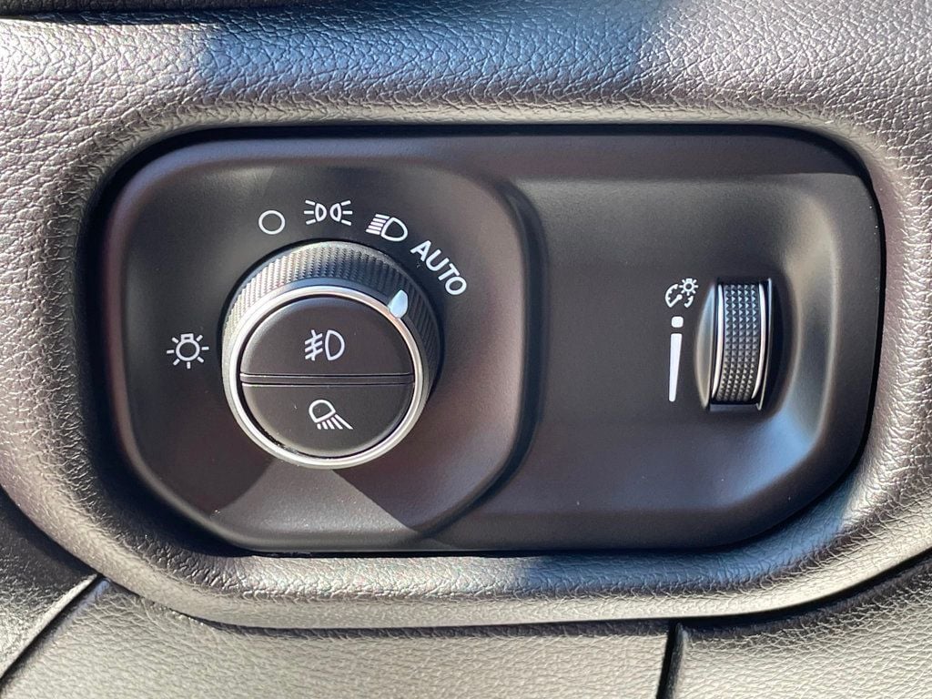 2024 Ram 2500 Big Horn 4x4 Crew Cab 6'4" Box - 22928977 - 22