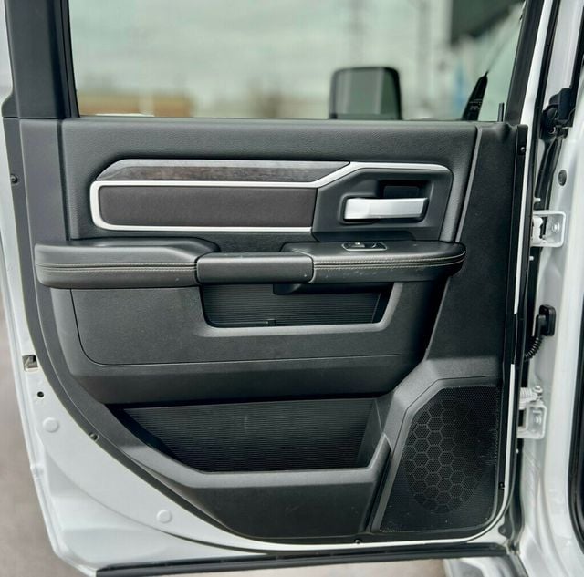 2024 Ram 2500 Big Horn 4x4 Crew Cab 6'4" Box - 22963837 - 11