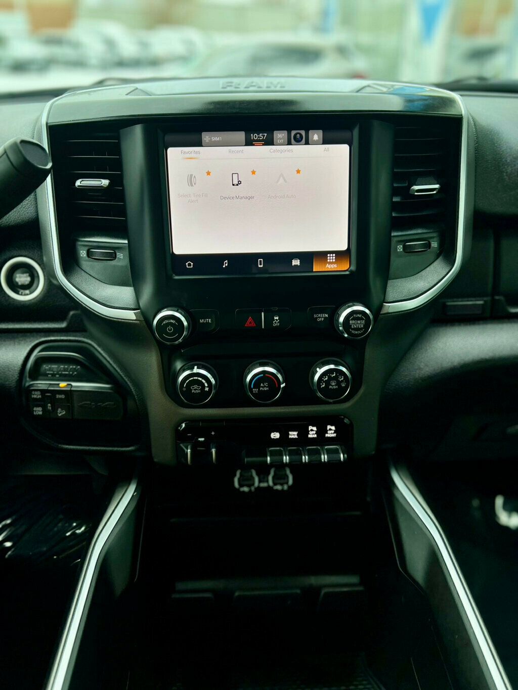 2024 Ram 2500 Big Horn 4x4 Crew Cab 6'4" Box - 22963837 - 25